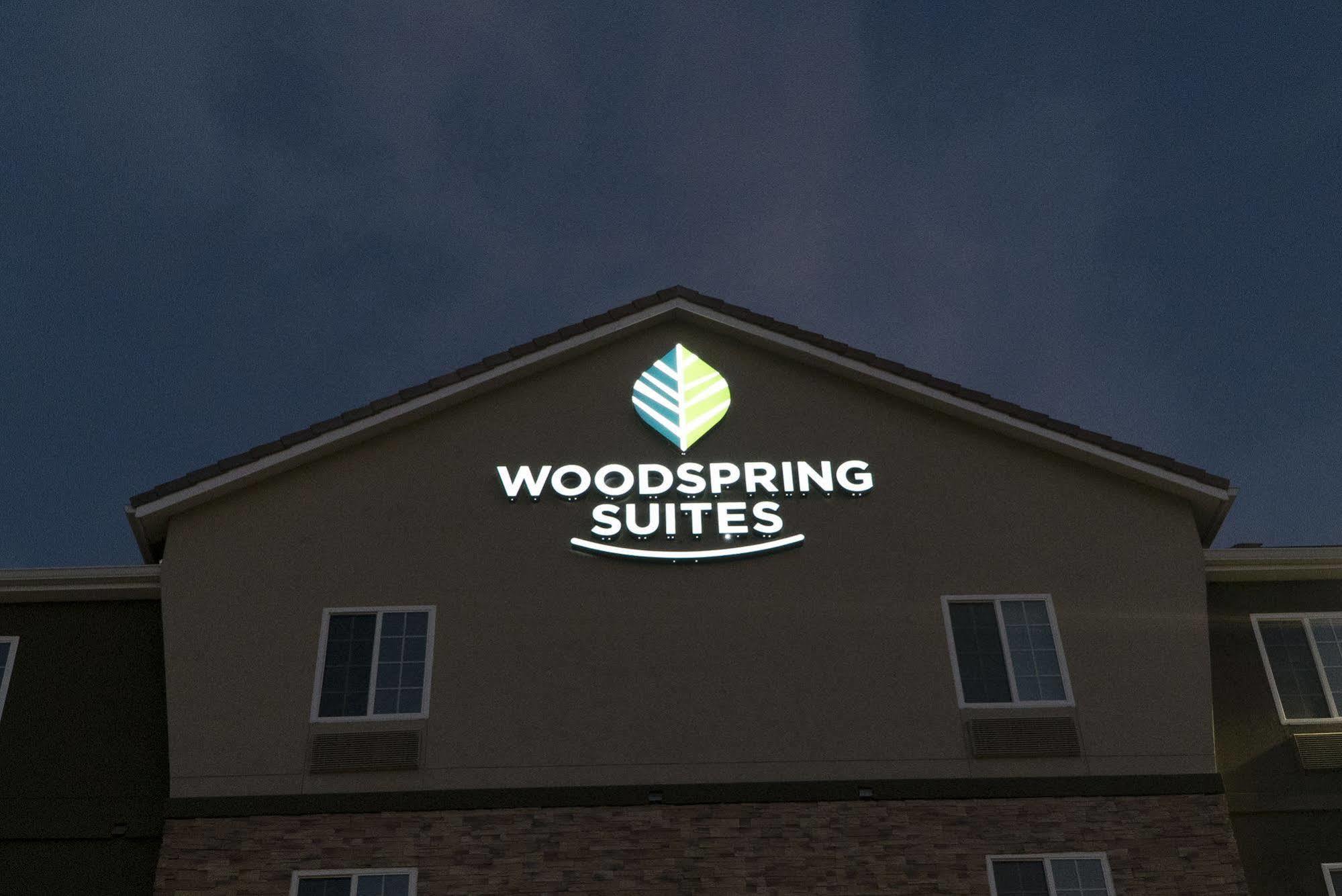 Woodspring Suites Bakersfield East Εξωτερικό φωτογραφία