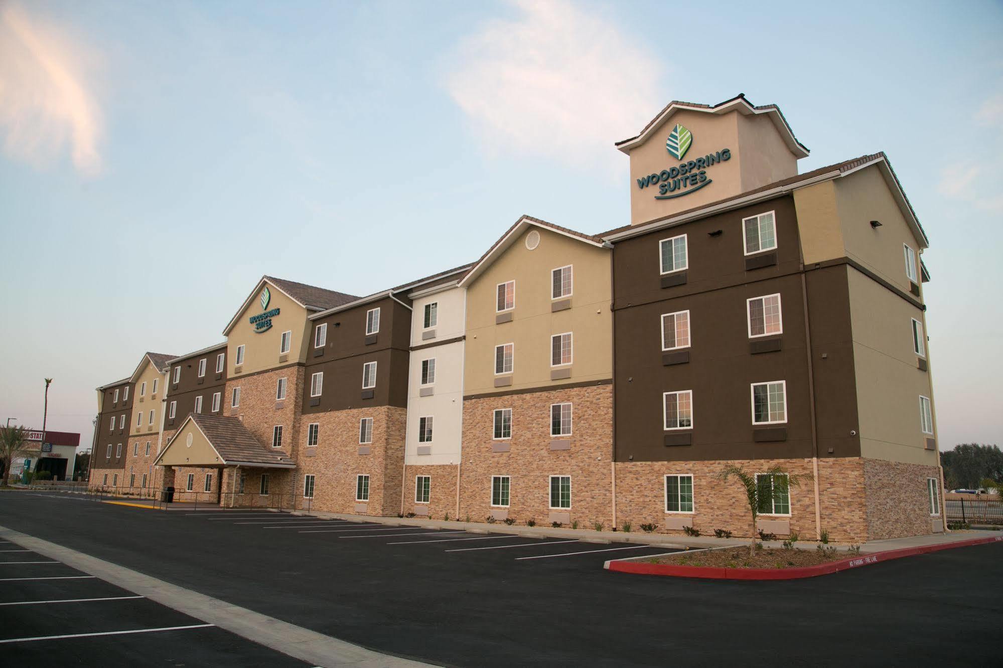 Woodspring Suites Bakersfield East Εξωτερικό φωτογραφία