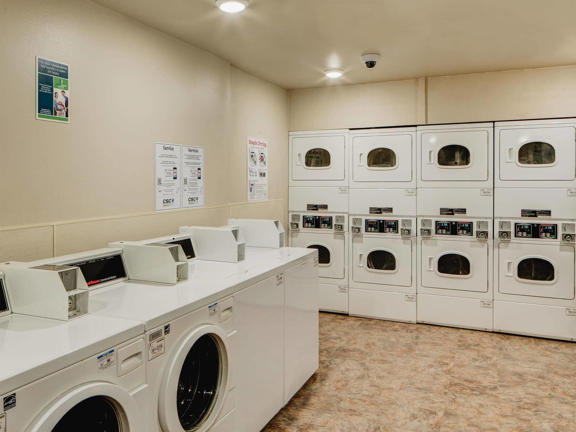Woodspring Suites Bakersfield East Εξωτερικό φωτογραφία