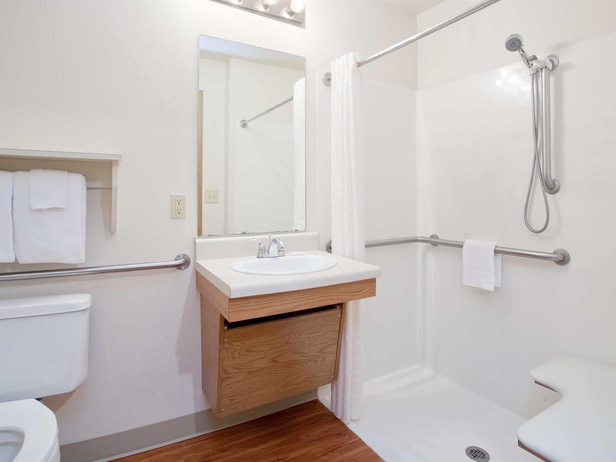 Woodspring Suites Bakersfield East Εξωτερικό φωτογραφία