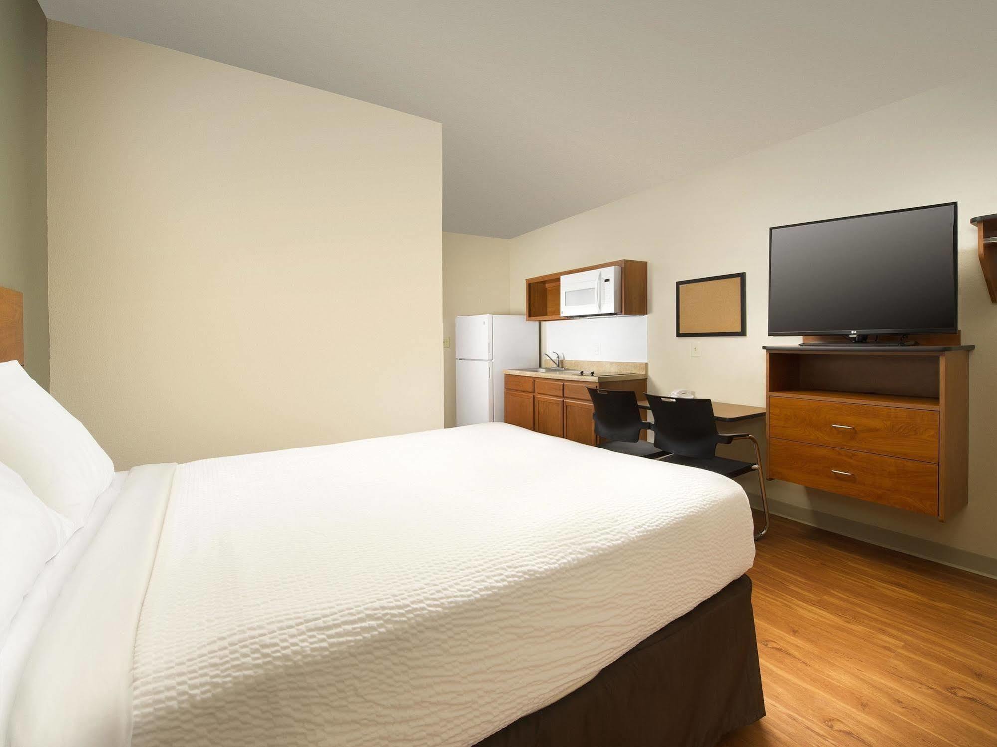 Woodspring Suites Bakersfield East Εξωτερικό φωτογραφία